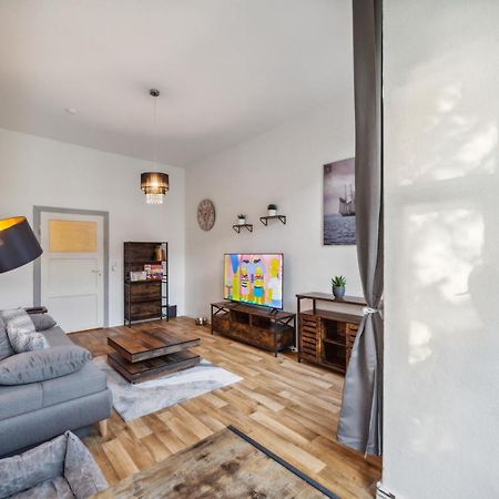 Infinity Stay: Bis Zu 4 Personen Zentrum Wassernah Netflix Wilhelmshaven Esterno foto